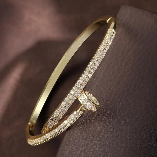 Novor Luxury Zircon Nail Bracelet